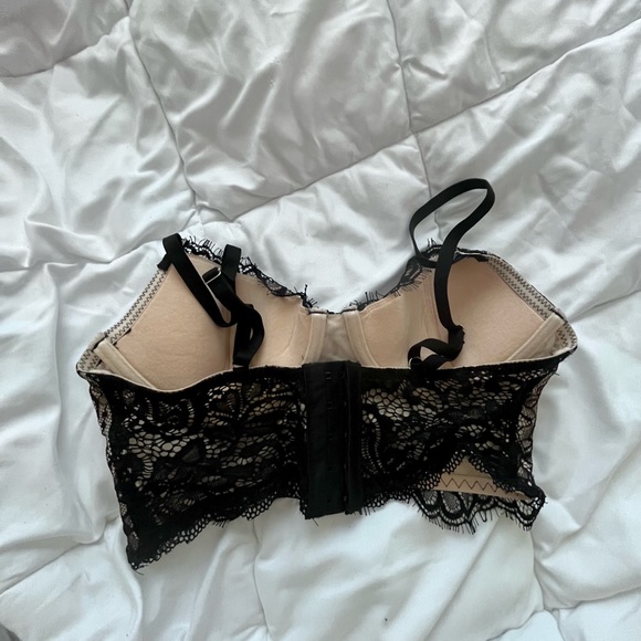 🖤 CORSET STYLE TOP 🖤 - Picture 2 of 2